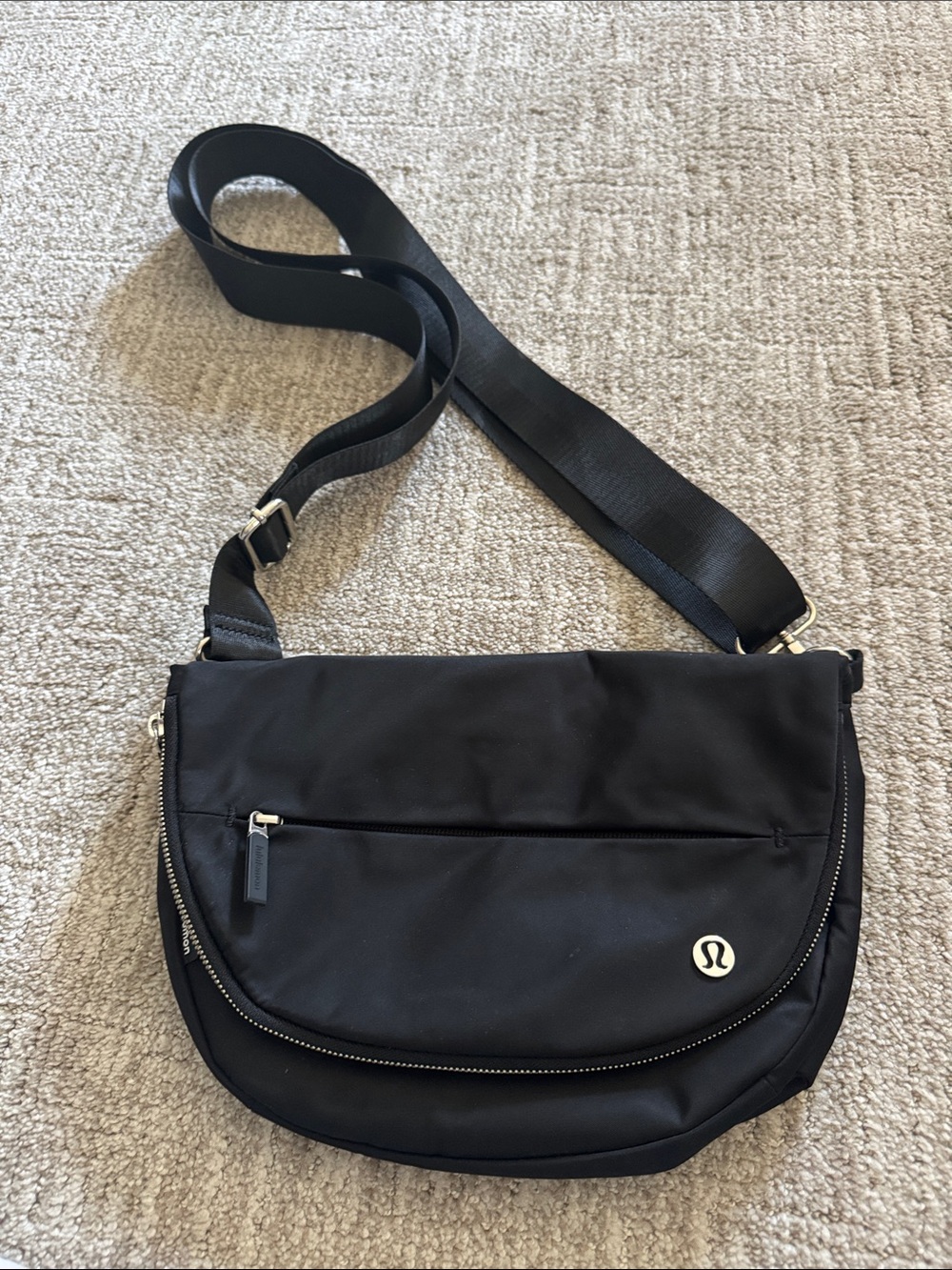Lululemon purse
